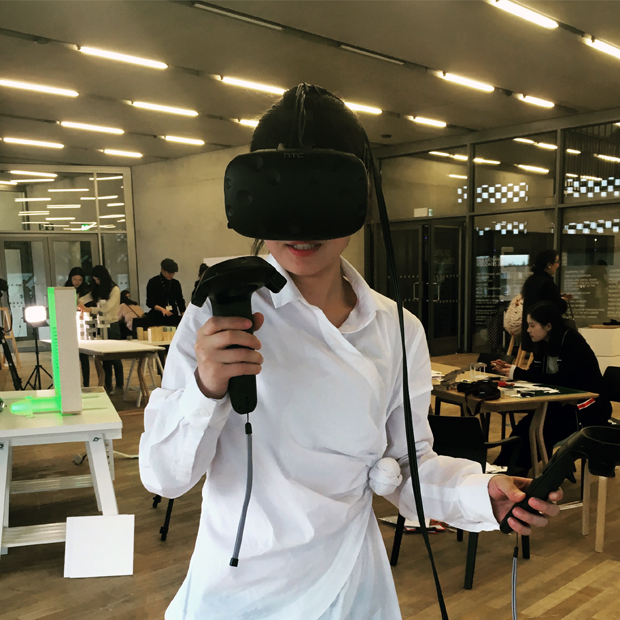 Yutao in VR
